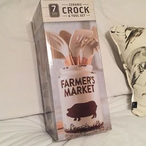 BRAND NEW kitchen utensil set